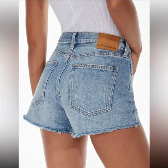 BNWT $88 Denim Forum The Ex-Boyfriend Hi-Rise Denim Short - Picture 2 of 10